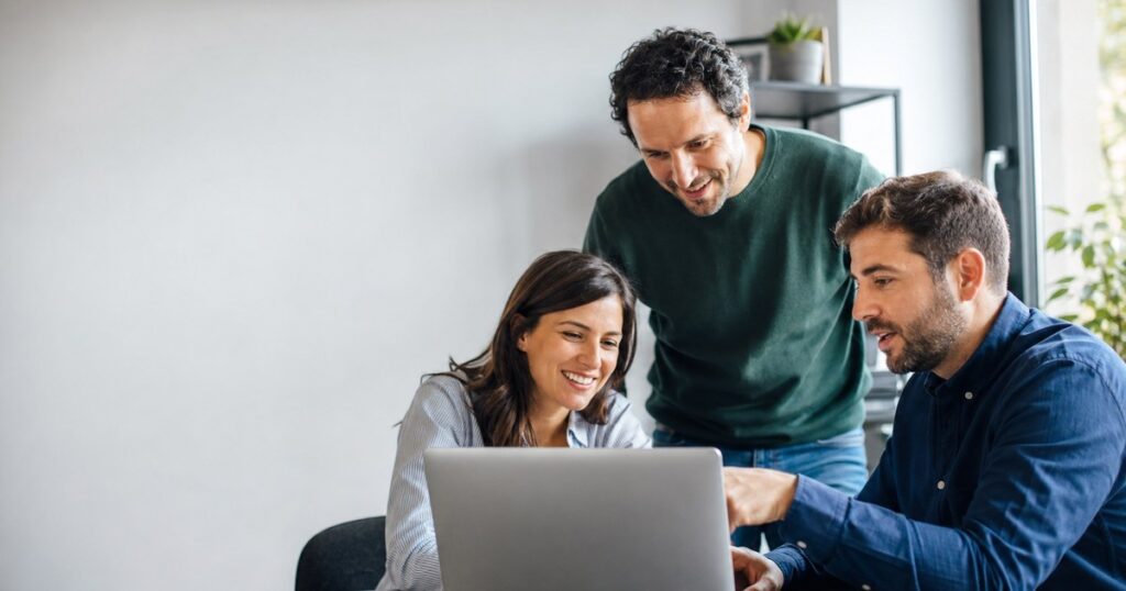Adottare un CRM senza far scappare il team: la guida in 4 passi